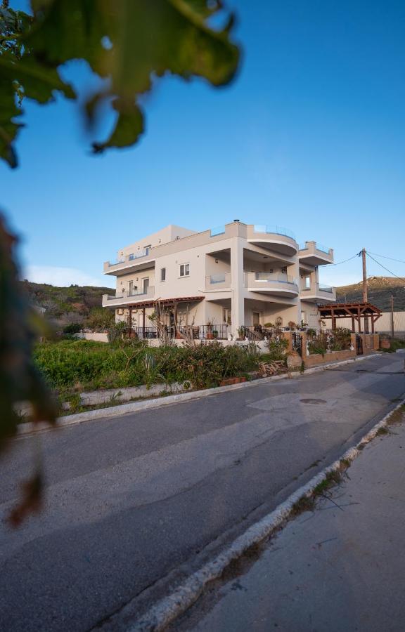 Home Sweet Home - Big Balcony With Great View Kissamos Bagian luar foto